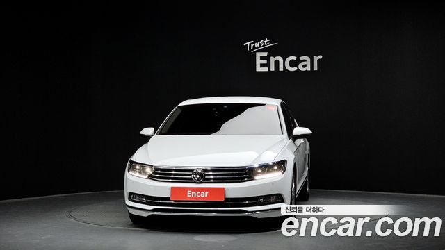 Volkswagen Passat 2.0 TDI — пробег 15 607 км — фото 3 из 5