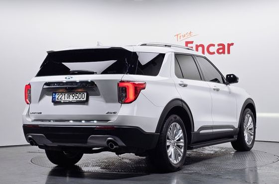 Ford Explorer 2.3 LimIted 4WD — пробег 65 474 км — фото 2 из 5