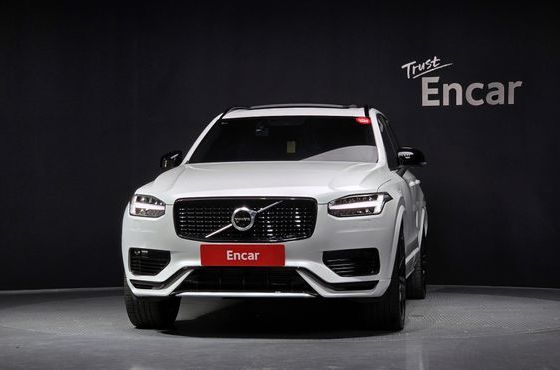 Volvo XC90 T8 R-Design Hybrid — пробег 37 587 км — фото 3 из 5