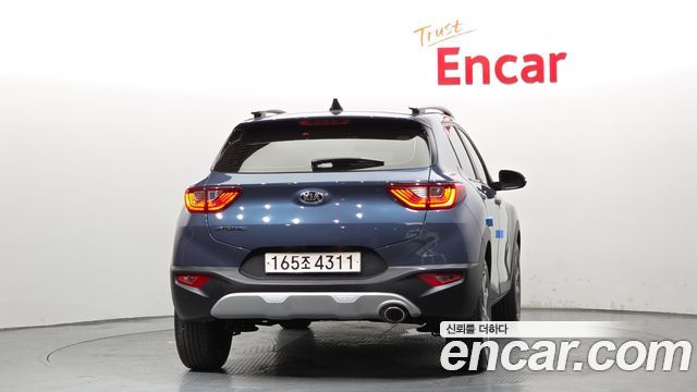 Kia Stonic из Кореи Encar