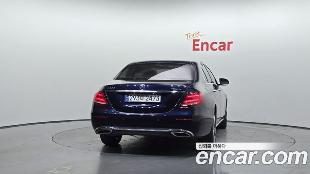 Mercedes-Benz E-Class из Кореи Encar