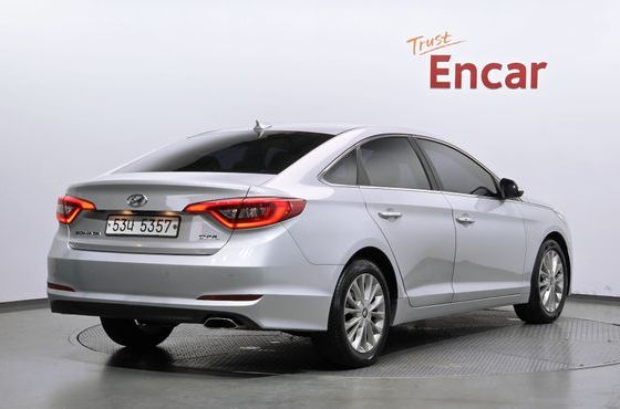 Hyundai Sonata 2.0 Smart — пробег 114 547 км — фото 2 из 5