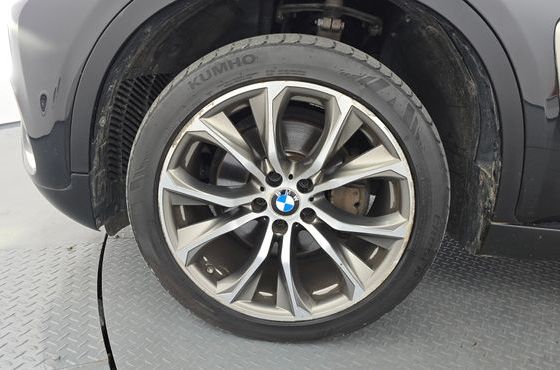 BMW X6 xDrive 40d — пробег 185 160 км — фото 5 из 5