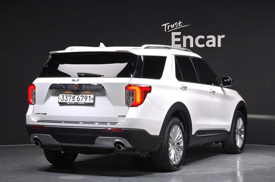 Ford Explorer 2.3 LimIted 4WD — пробег 107 390 км — фото 2 из 5