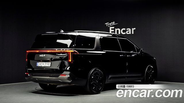 Kia Carnival 9-Seater Gravity — пробег 14 921 км — фото 2 из 5