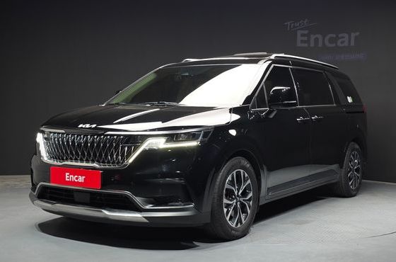Kia Carnival 11-Seater Signature — пробег 57 869 км — фото 1 из 5