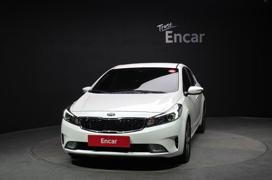 Kia K3 Trendy Style — пробег 77 923 км — фото 3 из 5