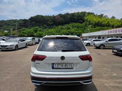 Volkswagen Tiguan 2.0 TSI R-Line — пробег 49 138 км — фото 5 из 5