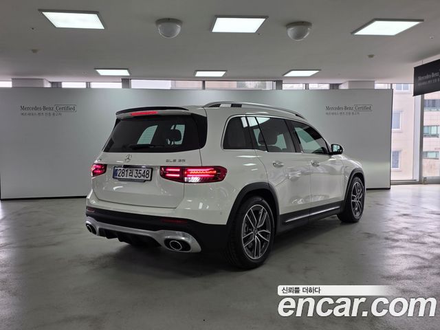 Mercedes-Benz GLB-Class AMG GLB35 4MATIC — пробег 2 732 км — фото 2 из 5
