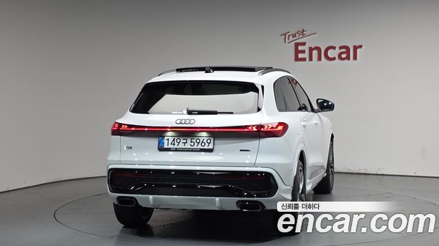 Audi Q5 45 TFSI Quattro S Line Black Ediiton — пробег 533 км — фото 4 из 5