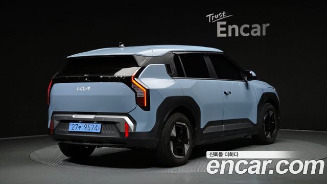 Kia EV3 из Кореи Encar