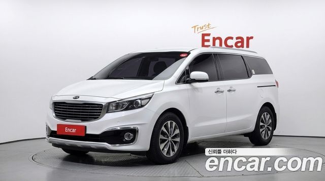 Kia Carnival 9-seater Luxury — пробег 290 333 км — фото 1 из 5