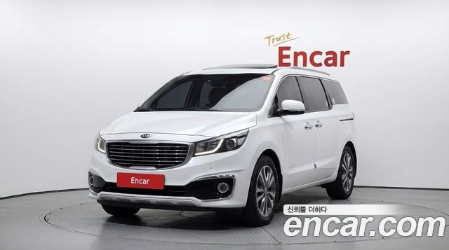Kia Carnival 9-seater Luxury — пробег 290 333 км — фото 3 из 5