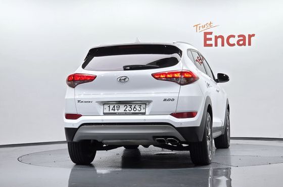 Hyundai Tucson Diesel 2.0 2WD Premium — пробег 191 677 км — фото 4 из 5