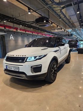 Land Rover Range Rover Evoque 2.0 TD4 SE — пробег 110 000 км — фото 2 из 5
