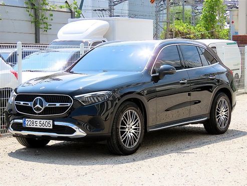 Mercedes-Benz GLC-Class GLC 300 4MATIC Avantgarde — пробег 15 886 км — фото 3 из 5