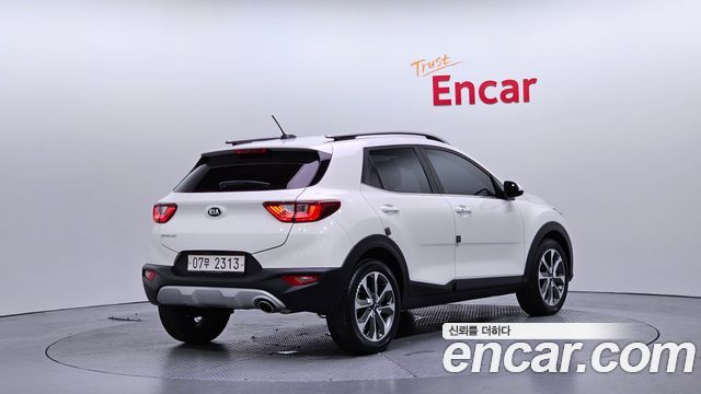 Kia Stonic из Кореи Encar