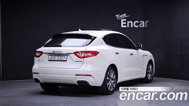 Maserati Levante 3.0 AWD GranLusso — пробег 109 688 км — фото 2 из 5