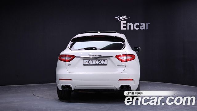 Maserati Levante 3.0 AWD GranLusso — пробег 109 688 км — фото 4 из 5