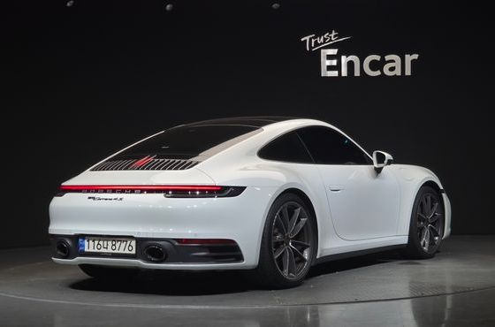 Porsche 911 Carrera 4 — пробег 34 073 км — фото 2 из 5
