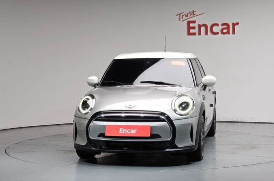 Mini Cooper 5Door Classic Third Generation — пробег 13 099 км — фото 3 из 5