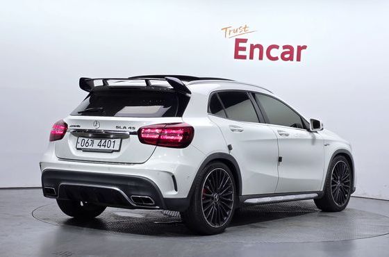 Mercedes-Benz GLA-Class GLA45 AMG 4MATIC — пробег 174 453 км — фото 2 из 5