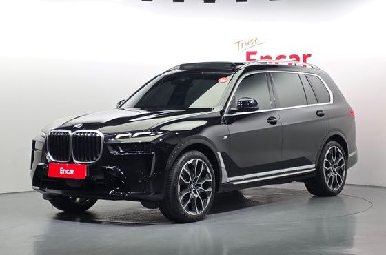 BMW X7 xDrive 40i M Sport 6STR — пробег 17 073 км — фото 1 из 5
