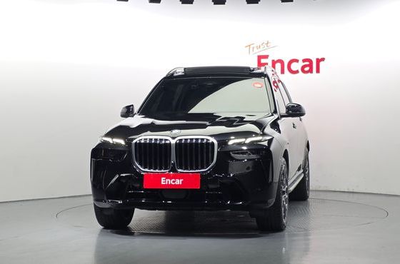 BMW X7 xDrive 40i M Sport 6STR — пробег 17 073 км — фото 3 из 5