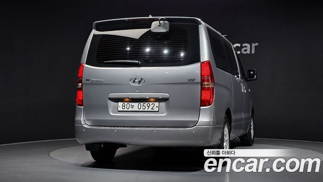 Hyundai Starex Van 5-Seater Modern — пробег 102 394 км — фото 4 из 5