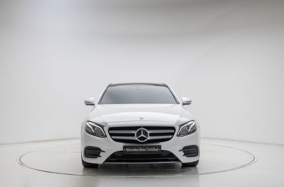Mercedes-Benz E-Class E300 4MATIC AMG Line — пробег 72 475 км — фото 3 из 5