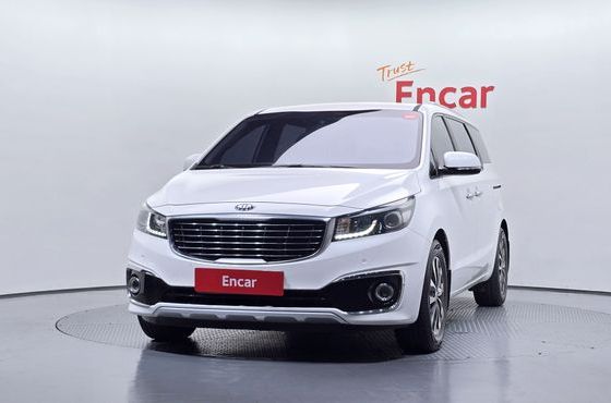 Kia Carnival 9-seater Luxury — пробег 193 551 км — фото 3 из 5