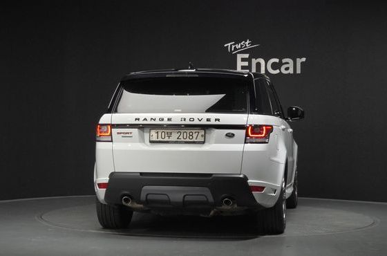 Land Rover Range Rover Sport 3.0 SDV6 AB Dynamic — пробег 124 982 км — фото 4 из 5