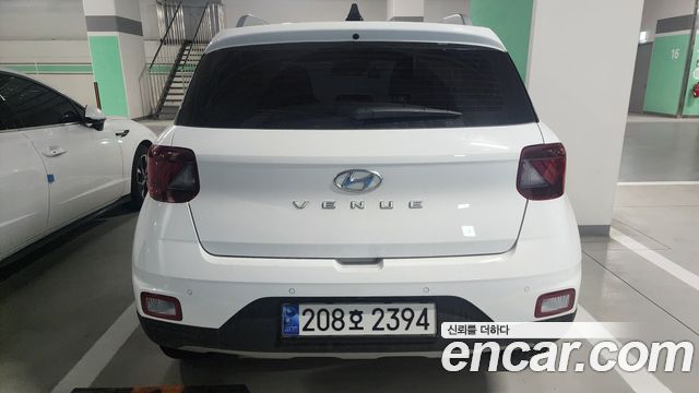 Hyundai Venue 1,6 Premium — пробег 6 966 км — фото 4 из 5