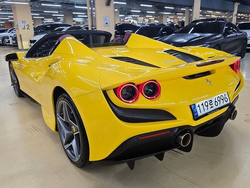 Ferrari F8 3.9 V8 — пробег 5 413 км — фото 3 из 5