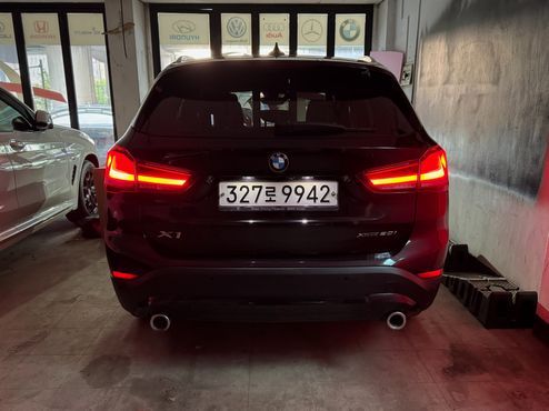 BMW X1 xDrive 20i Advantage — пробег 25 279 км — фото 4 из 5