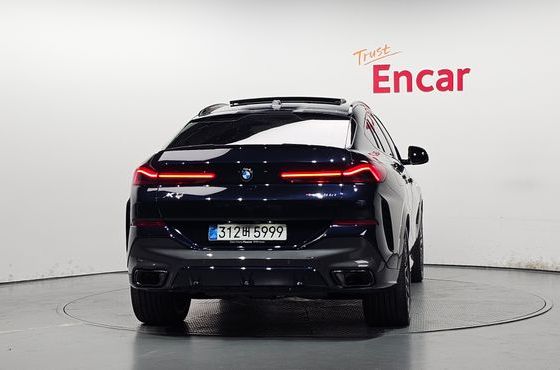 BMW X6 xDrive40d M Sport Online Exclusive — пробег 4 314 км — фото 4 из 5
