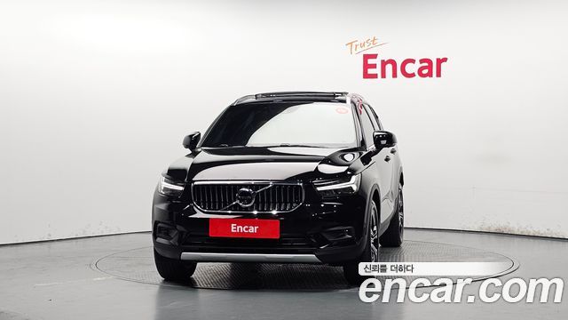 Volvo XC40 B4 Inscription — пробег 60 352 км — фото 3 из 5