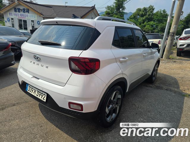 Hyundai Venue из Кореи Encar