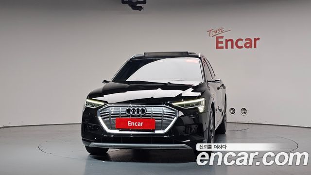 Audi e-tron 55 Quattro — пробег 47 320 км — фото 3 из 5
