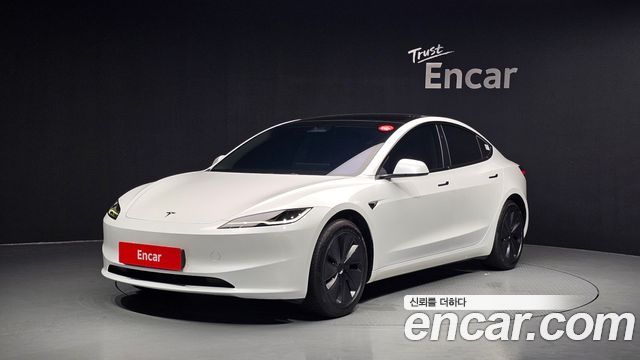 Tesla Model 3 RWD — пробег 53 290 км — фото 1 из 5