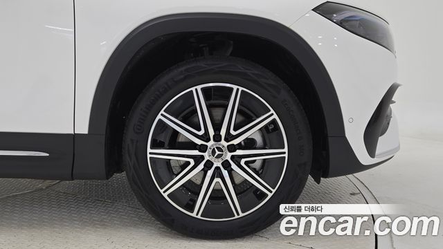 Mercedes-Benz EQB EQB300 4MATIC AMG Line — пробег 4 337 км — фото 5 из 5