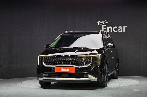 Kia Carnival 9-Seater Signature — пробег 43 340 км — фото 3 из 5