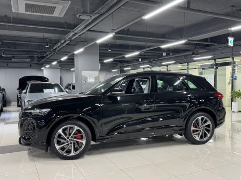 Audi Q5 40 TDI Quattro S Line Black Edition — пробег 11 км — фото 2 из 5