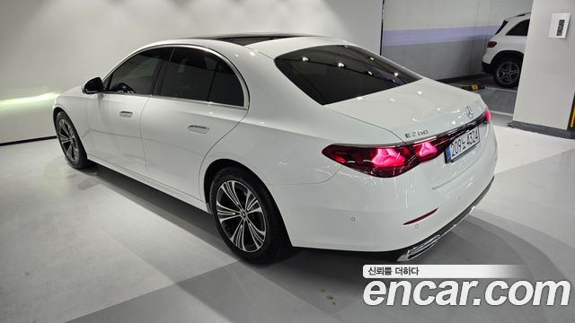 Mercedes-Benz E-Class из Кореи Encar
