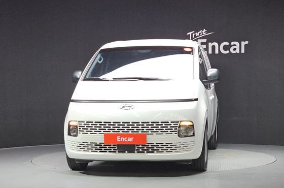 Hyundai Staria Cargo 3-Seater Smart — пробег 18 396 км — фото 3 из 5