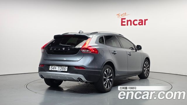 Volvo V40 из Кореи Encar