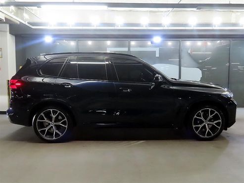 BMW X5 xDrive 40i M Sport — пробег 5 453 км — фото 3 из 5