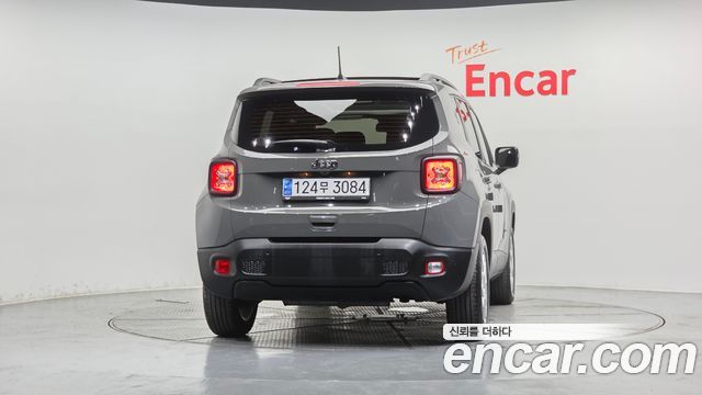Jeep Renegade 1.3 Longitude — пробег 10 965 км — фото 4 из 5