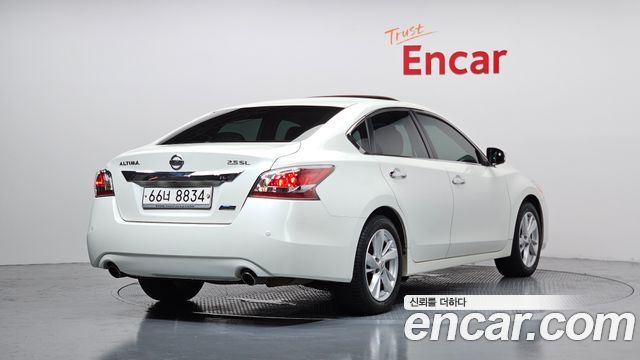 Nissan Altima из Кореи Encar