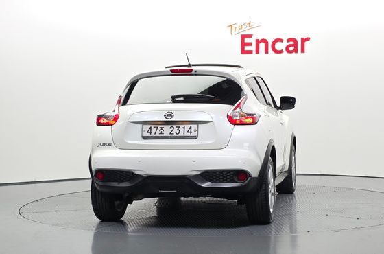 Nissan Juke 1.6 SV F15 — пробег 73 932 км — фото 4 из 5